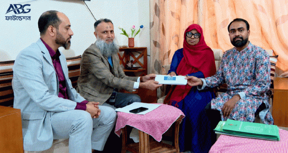 জীবনের লড়াইয়ে একটুকরো আশার আলো : শিক্ষিকা ইয়াসমিন আরার পাশে আনভীর বসুন্ধরা গ্রুপ ফাউন্ডেশন