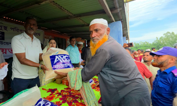 নদীভাঙনে ক্ষতিগ্রস্ত ৩ শতাধিক পরিবারের পাশে এবিজি ফাউন্ডেশন