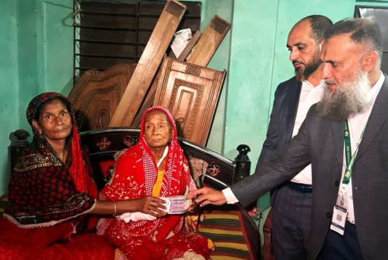 চিকিৎসা কষ্টে থাকা কাঙালিনী সুফিয়ার দায়িত্ব নিল এবিজি ফাউন্ডেশন