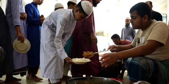 এতিম শিশুদের জন্য সায়েম সোবহান আনভীরের ভালোবাসার আয়োজন